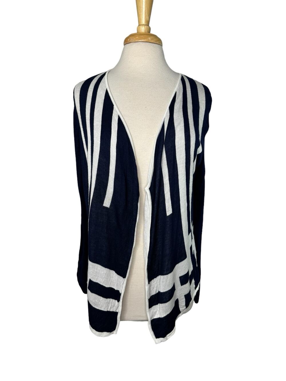 CHICOS Easywear Navy White Geometric Stripe Open Knit Cardigan Size Medium (1)